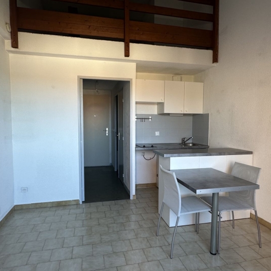  Annonces SANARY : Appartement | BANDOL (83150) | 30 m2 | 800 &euro; 