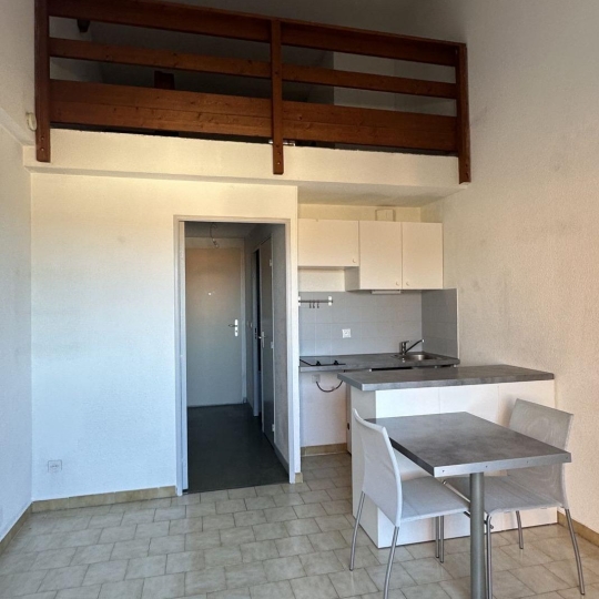  Annonces SANARY : Appartement | BANDOL (83150) | 30 m2 | 800 &euro; 