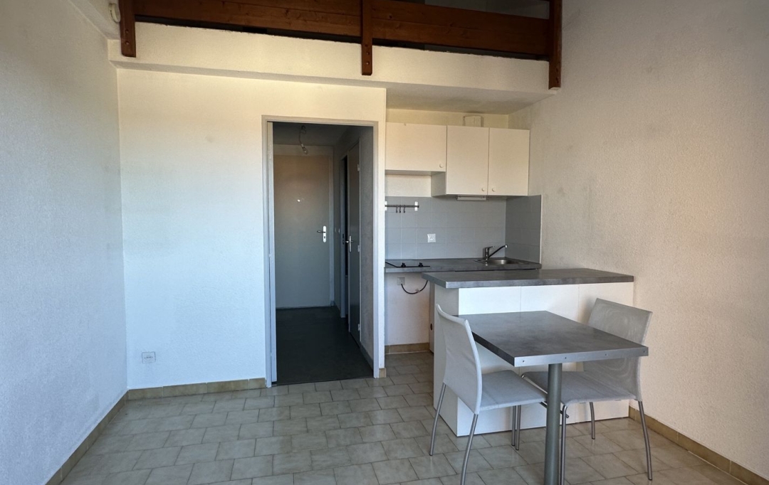 Annonces SANARY : Appartement | BANDOL (83150) | 30 m2 | 800 &euro; 
