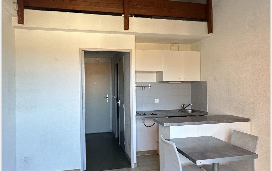 Annonces SANARY : Appartement | BANDOL (83150) | 30 m2 | 800 &euro; 